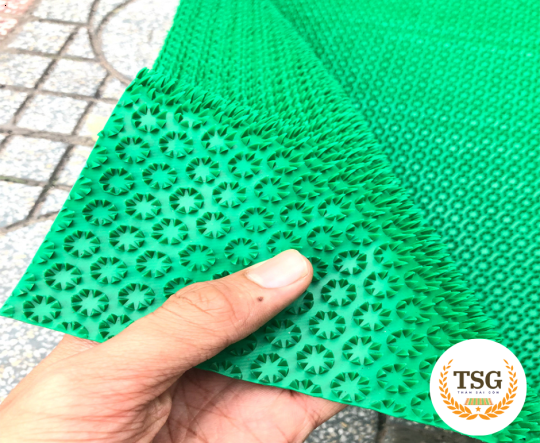 Thảm nhựa gai hoa cúc